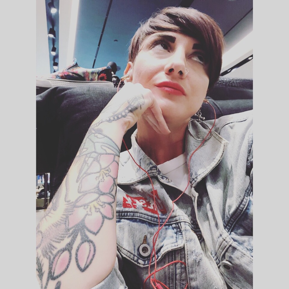 Meet your Posher, Emily